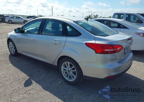 2016 Ford Focus Se z USA, uszkodzony, nr VIN 1FADP3F25GL346289